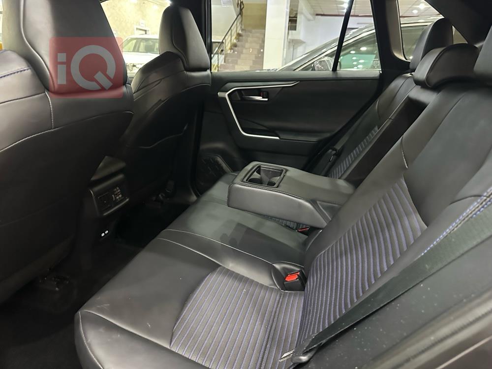 تويوتا راف 4